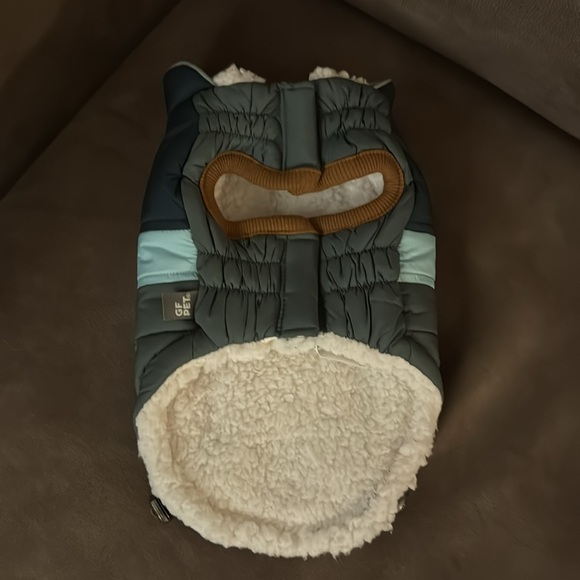 GF PET Coat - Picture 2 of 4